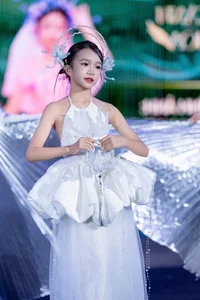 Vietnam Iconic Runway Season 10: Over 150 Child Models Showcase Talent and High Fashion - image 11