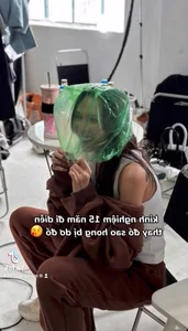 Behind the Scenes: The Unique Quick-Change Secrets of Vietnam's Famous Pageant Coach - image 3