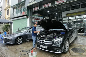 Car Spa Services Overwhelmed as Demand Spikes Before Tet - image 9