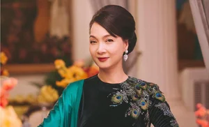 Timeless Beauty of Hanoi’s Youngest People’s Artist and Her 30-Year Love Story - image 3