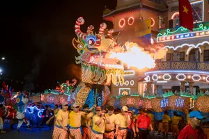 The Spiritual Journey to Ba Den Mountain: A Massive New Year Pilgrimage in Vietnam’s Tay Ninh Province - image 4