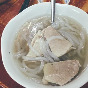 Noo Phước Thịnh Shares Budget Cooking Skills and a Hidden Secret Fans Just Discovered - image 1
