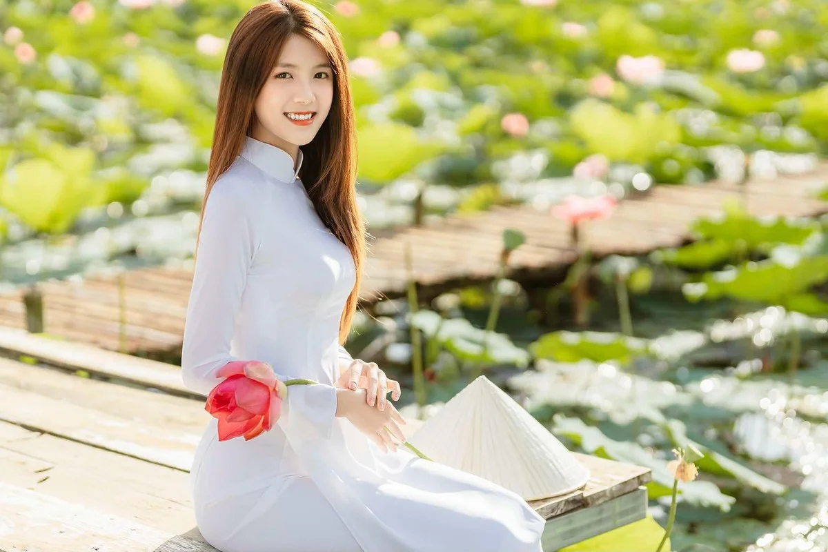 Da Lat Beauty with Unique Name and Stunning 90s Hong Kong Aesthetic