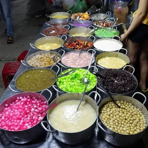 Discover the Best Affordable and Authentic Street Food in Hue Vietnam for Food Enthusiasts - image 6