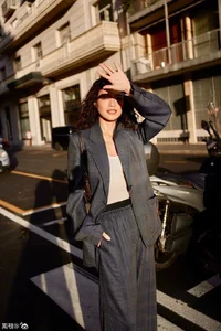 Shu Qi Goes Viral with Playful Wink During High-Profile Event - image 3