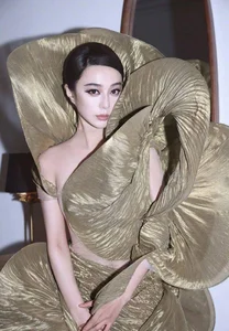 Fan Bingbing Shines at Paris Fashion Events While Domestic Reception Remains Quiet - image 15