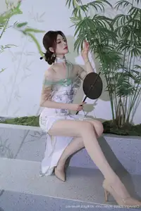 XiuRen No.10694 A Yi Sha: Captivating Oriental Elegance in a Stunning Dress - image 42