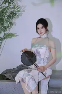 XiuRen No.10694 A Yi Sha: Captivating Oriental Elegance in a Stunning Dress - image 44