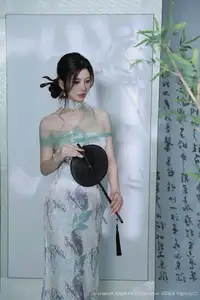 XiuRen No.10694 A Yi Sha: Captivating Oriental Elegance in a Stunning Dress - image 7