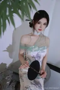 XiuRen No.10694 A Yi Sha: Captivating Oriental Elegance in a Stunning Dress - image 4