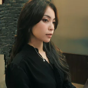 Stunning Beauty Transformation of Da Nang Influencer Nhat Le: Latest Trendy Looks and Modern Fashion Inspiration - image 3