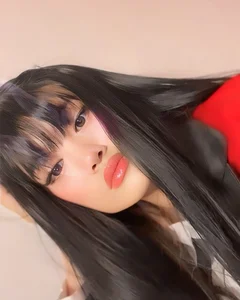 Inside the Viral World of a TikTok Star with 36 Million Followers - image 7