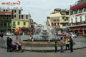 Uncovering the Historical Secrets of Long Van Fountain by Hoan Kiem Lake - image 2