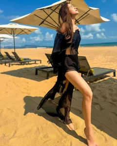 Hottest Early Summer Fashion Trends Loved by Vietnamese Celebrities - image 8