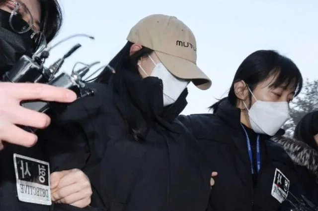 Netizens Spark Controversy After Defending 'Beautiful' Korean Woman Charged With Murder