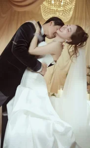 NSUT Ngoc Quynh Celebrates Third Marriage with Stunning Wedding Photos - image 8