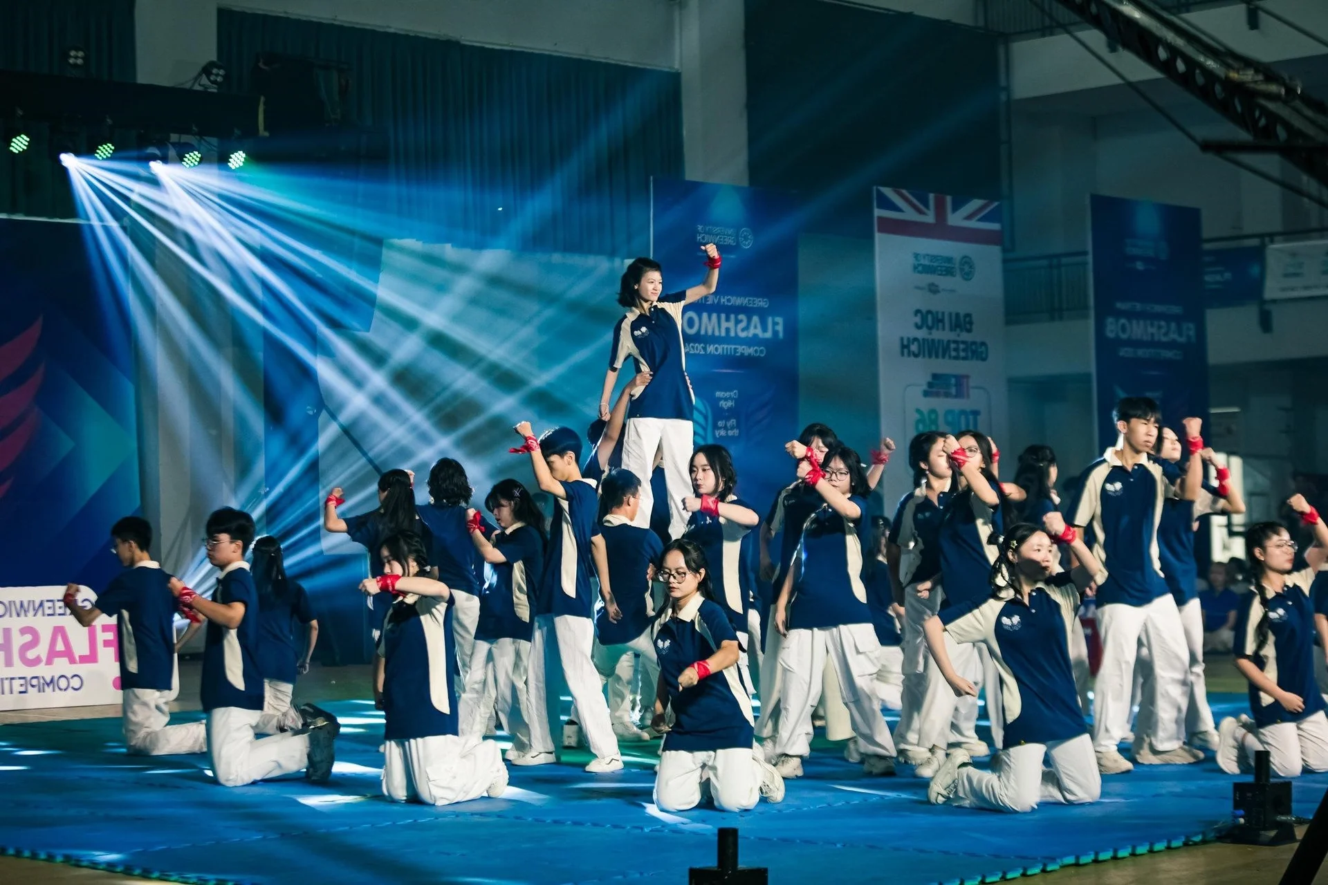 Mãn Nhãn Với Những Màn Trình Diễn Flashmob Sôi Động Của Học Sinh THPT Tại TP.HCM