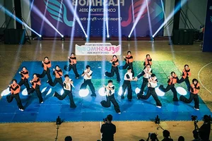 Mãn Nhãn Với Những Màn Trình Diễn Flashmob Sôi Động Của Học Sinh THPT Tại TP.HCM - image 3