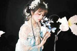 YiTuYu Art Language Vol.6340: Featuring the Mesmerizing Mu Mu in a Contemporary Photography Series - image 12
