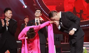 Singer Dang Duong's Wife Expresses Deep Gratitude at His Live Concert - image 4
