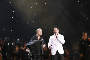 Singer Dang Duong's Wife Expresses Deep Gratitude at His Live Concert - image 5