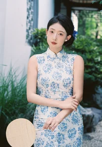 Elegant Portraiture and Artistic Photography Featuring Xiao Wei Xiao Wei in YiTuYu Vol.9882 - image 13