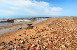 China’s Most Unique Lake: A Treasure Trove of Billions Without a Drop of Water - image 3