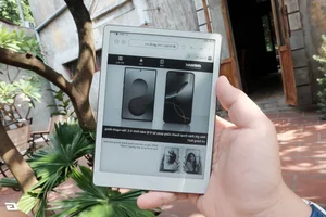 Hanvon Clear7 Koi Review: Innovative Oxide Boost Instant Float Screen - image 12