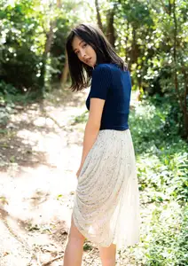 Natsuki Sena Enchanting: Captivating Tamayura Moments Amidst Lush Green Nature - image 24