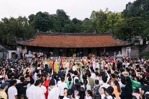 Miss Grand International 2023 Contestants Look Stunning in Traditional Vietnamese Ao Dai - image 0