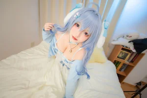 Breathtaking Ganyu Cosplay by Kagurazaka Mafuyu: A Detailed Genshin Impact Showcase of the Cryo Adeptus - image 24
