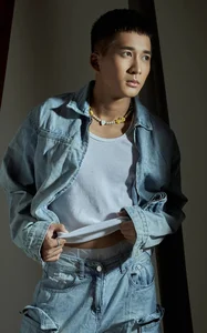 Actor Tran Kien Showcases Masculine Charm in Stunning New Photoshoot - image 3