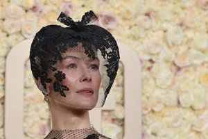 Most Talked About Beauties of Golden Globes 2024 Red Carpet - image 18