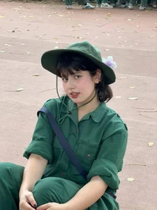 Viral Beauty: Mixed-Race Student Captivates Internet During University Military Training - image 3