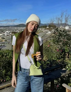 Vietnamese Star Midu Shares Stunning Photos and Personal Reflections on Modern Independence - image 0