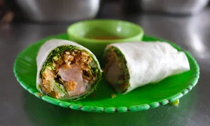 Phu Yen Food Tour: Eating Like a King for Only 100,000 VND - image 3