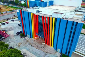 Exploring the Unique Modern Architecture of Hanoi's New Youth Theatre - image 8