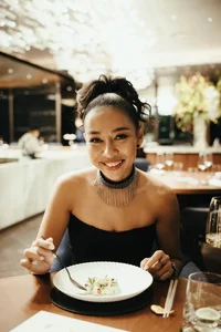 Thao Trang: The Captivating Voice and Unique Beauty of Ky Da Hoa in Vietnamese Showbiz - image 5