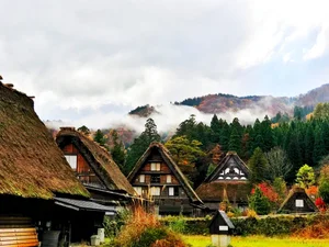 Stunning and Rare November Autumn Landscapes in Japan - image 2