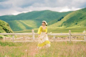 YiTuYu Art Language Vol.10540: Discover the Stunning Ting Ting Portrait Series - image 3