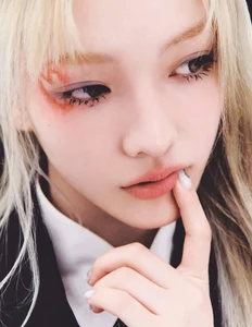 K-Pop Sensation ILLIT Captivates Fans with Mystical and Dreamy Concept Style - image 15