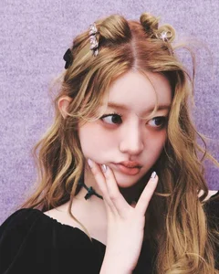 K-Pop Sensation ILLIT Captivates Fans with Mystical and Dreamy Concept Style - image 17