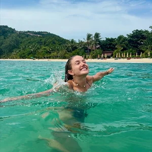 World's Most Beautiful Track Athlete Stuns in Gorgeous Bikini Outfits - image 5