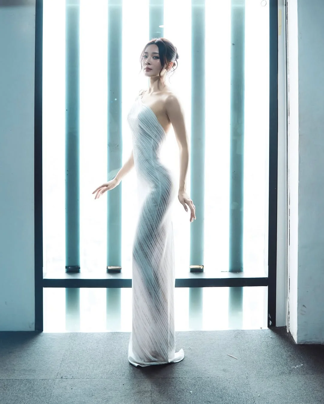 Karen Nguyen's radiant beauty and elevated visual in her latest appearance