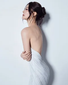 Karen Nguyen's radiant beauty and elevated visual in her latest appearance - image 6