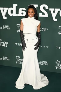 Miranda Kerr and Evan Spiegel: A Masterclass in Sophisticated Power Couple Style - image 5
