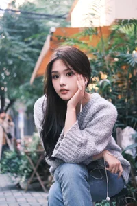 YiTuYu Art Language Vol.6318 Featuring Xiao Hang: A Study in Garden Elegance and Natural Portraiture - image 8