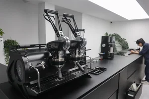 Luxury Coffee in Saigon: Is the 500,000 VND Cup Worth the Hype? - image 8