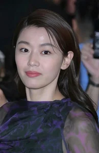 Jeon Ji Hyun Defies Age with Flawless Skin at Nearly 50 - image 4