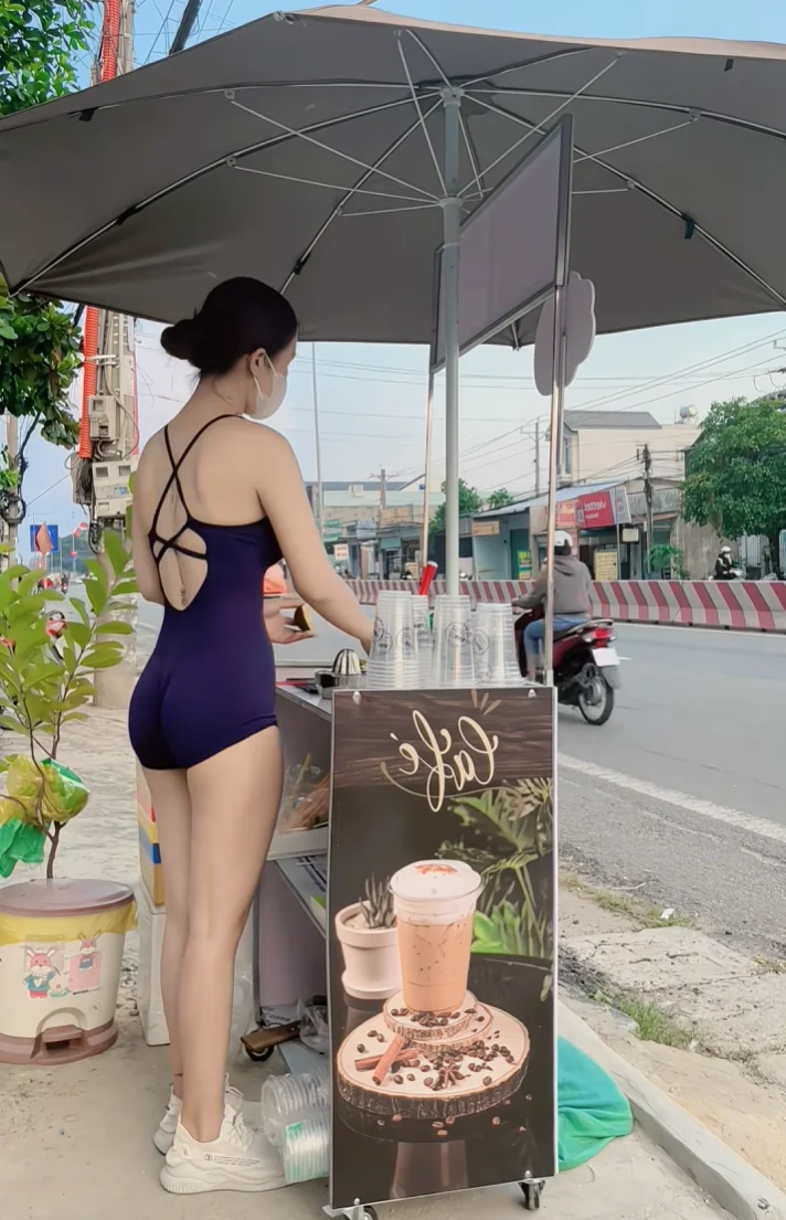 Viral Street Coffee Vendor Captivates Social Media with Bold Fashion Choices and Stunning Visuals